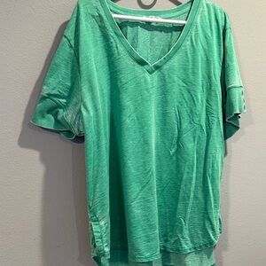 Jane + Delancey Green V-Neck Women's Top w Silver Metal Button 2X Gently Used